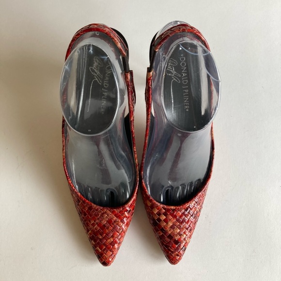 Donald J Pliner Red Burgundy Weaving Leather Point Toe Classic Heels size 7.5 - Picture 6 of 15